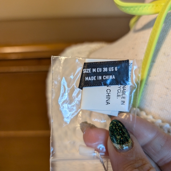 Festival Crotched White Shrug - Picture 9 of 9